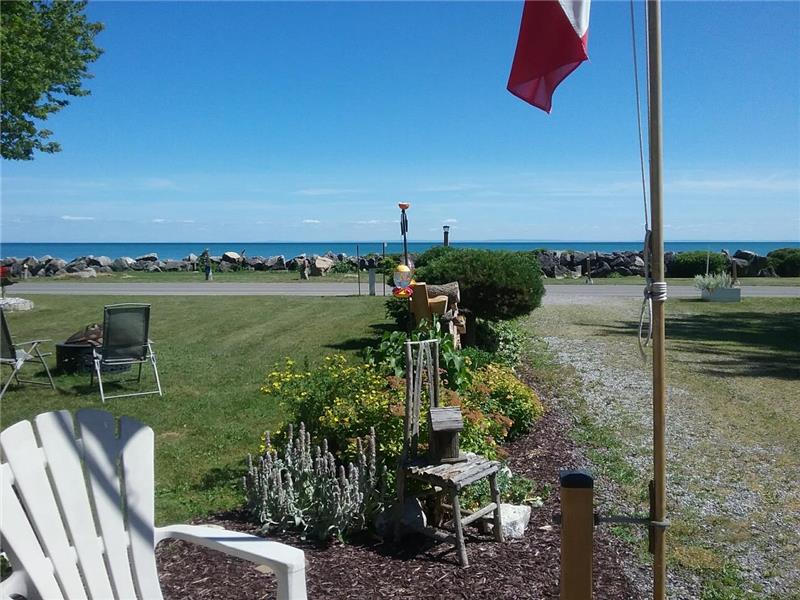 Lake Erie Cottage in Lowbanks Lowbanks Cottage Rental GL26808