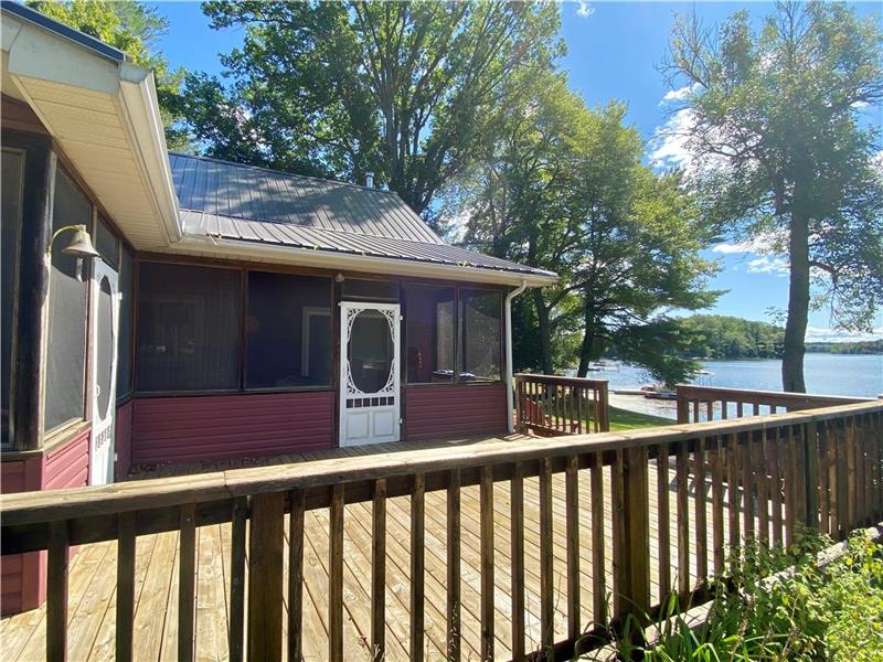 Breathtaking views at Cardinal Seeleys Bay Cottage Rental GL33035