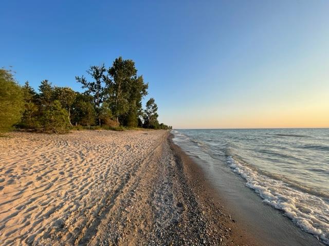 Lake Huron Cottage in Lurgan Beach - Kincardine Cottage Rental | DI ...