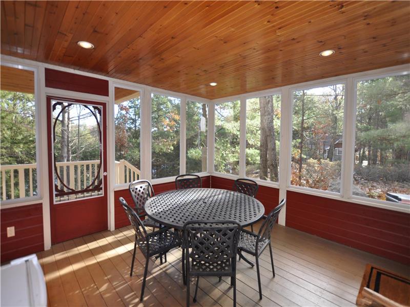 ISLAND COTTAGE ON LAKE MUSKOKA Gravenhurst Cottage Rental DI36243