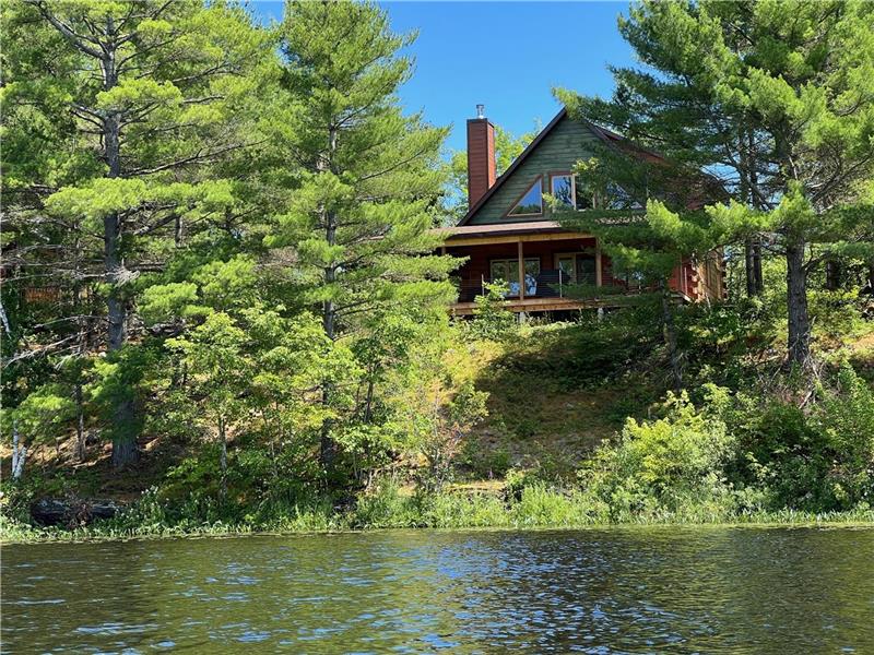 Kennebec Lake Lodge: 5 Bdm, 2BA, - Arden Cottage Rental | PL-40554 ...